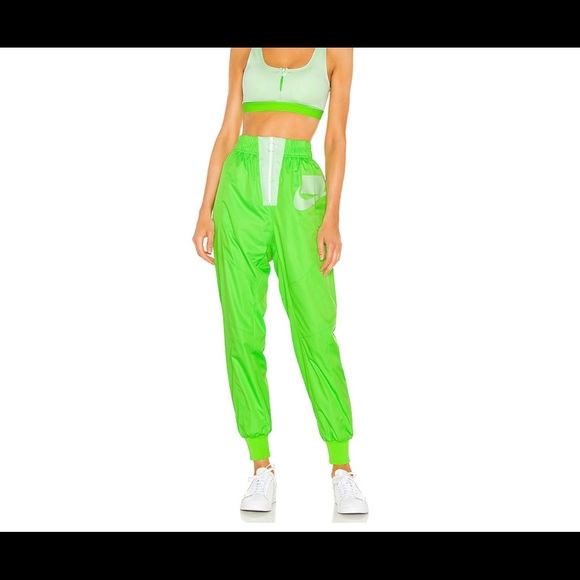 Nike Pants - NSP Pant in Vapor Green, Green Strike & White
nike
